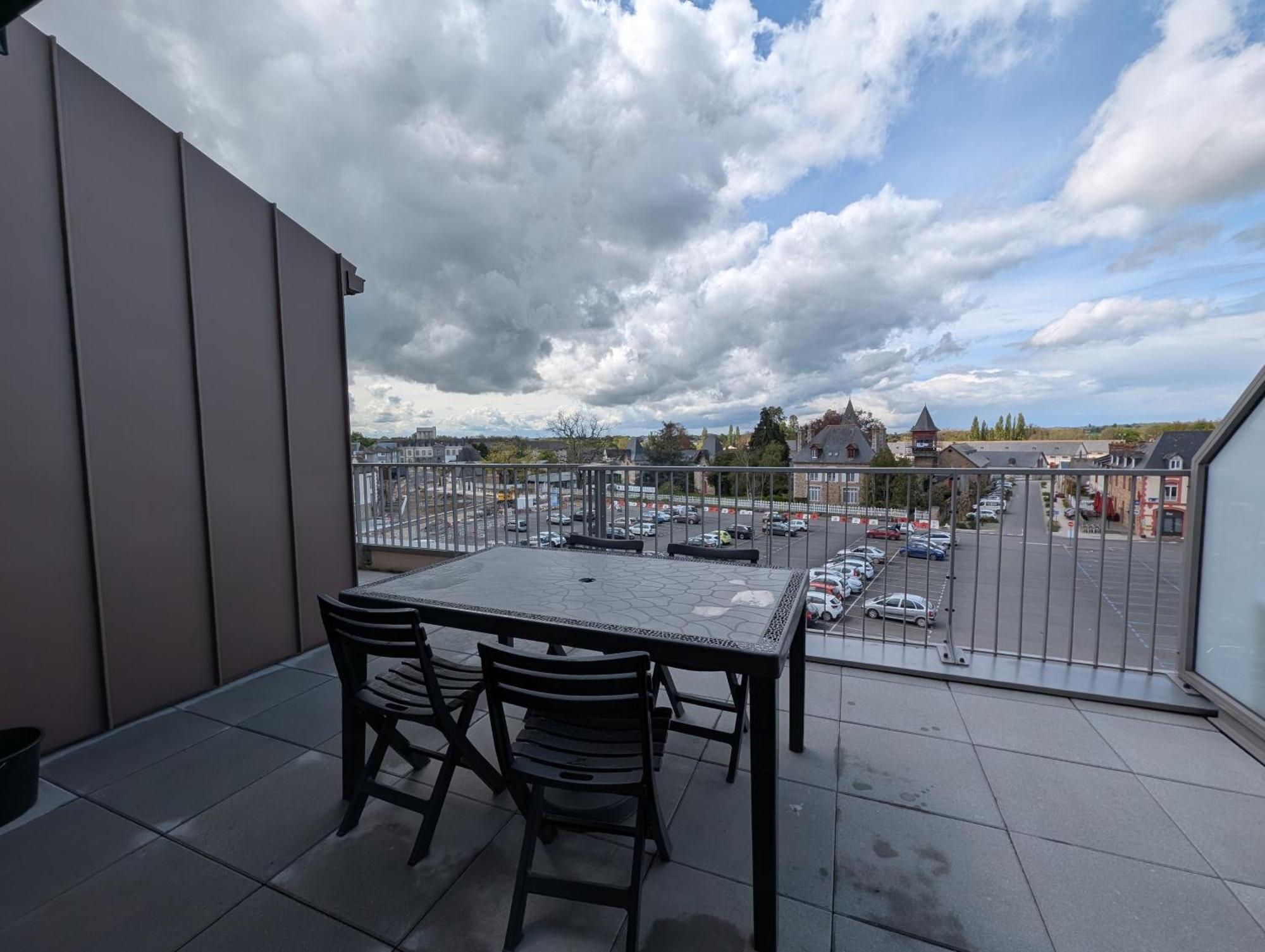 Les Terrasses Du Haras Apartment Lamballe Luaran gambar